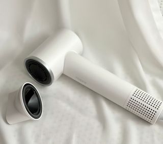 샤오미 로이드미 고속 헤어 드라이기 — 3.5점을 준 리뷰어가 2023년 6월 올린 사용 사진