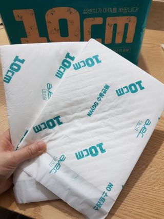 아베크 펫 와이드 프리미엄 대형 애견 강아지 배변 패드 30매 1팩 80g — 5점을 준 리뷰어가 2021년 7월 올린 사용 사진
