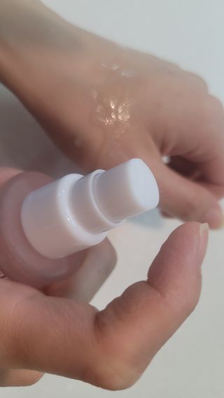 산다화 더블 이펙트 안티 링클 세럼 50ml — 5점을 준 리뷰어가 2022년 10월 올린 사용 사진