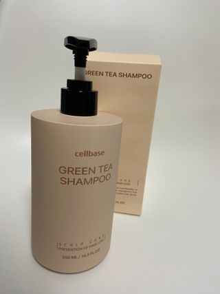 프리마인 더이상 뻣뻣하고 효과없는 탈모샴푸는 NO. 근본부터 케어하는 셀베이스 그린티샴푸(500ml) — 5점을 준 리뷰어가 2023년 3월 올린 사용 사진