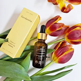 스킨큐어 산다화 비타민c 화이트닝 에센스 30ml — 5점을 준 리뷰어가 2022년 2월 올린 사용 사진