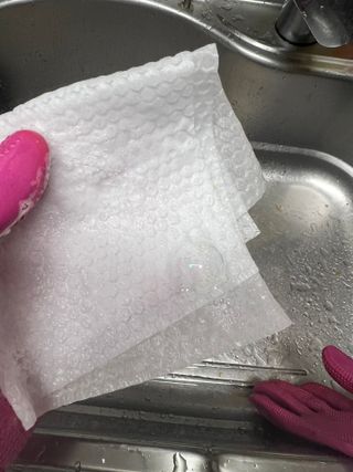 부직포나라 중금속유해물질ZERO 뜯어쓰는 주방 일회용수세미 60매 2매 — 4점을 준 리뷰어가 2022년 10월 올린 사용 사진