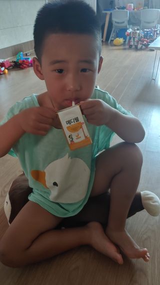 메디웰 페디아드링크 미니 바나나맛 — 5점을 준 리뷰어가 2022년 8월 올린 사용 사진