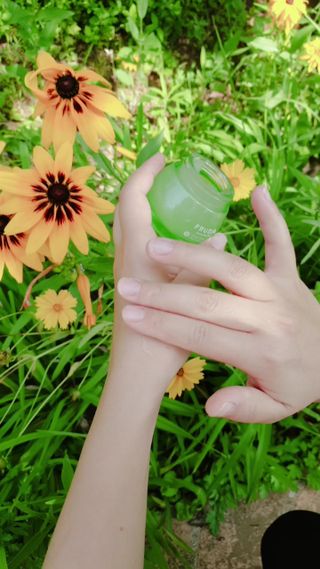 [후르디아] 모공케어 겉보속촉 여름 수분크림 — 5점을 준 리뷰어가 2021년 6월 올린 사용 사진