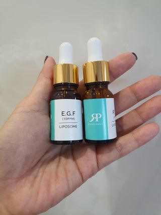 랑팡 EGF+FGF 10ppm 리포좀 앰플 원액 10ml — 5점을 준 리뷰어가 2021년 11월 올린 사용 사진