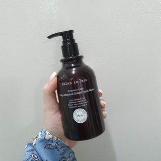 릴랙스인제주 릴랙스 인 제주 로즈마리 앤 비자 딥 모이스처 크림 핸드워시 — 5점을 준 리뷰어가 2021년 4월 올린 사용 사진