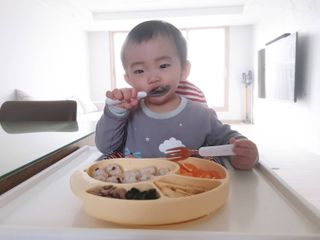 유비맘 스푼포크 케이스 세트 1+1 _컬러랜덤 발송 — 5점을 준 리뷰어가 2020년 12월 올린 사용 사진