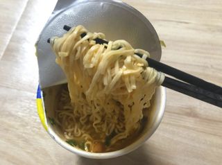NISSIN 닛신 컵누들  4종 - 씨푸드오리지날, 씨푸드 스파이시, 씨푸드 커리, 씨푸드 XO소스 — 4점을 준 리뷰어가 2022년 2월 올린 사용 사진