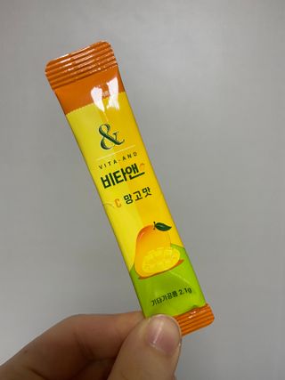 비타앤C 레몬맛, 망고맛 — 5점을 준 리뷰어가 2021년 5월 올린 사용 사진