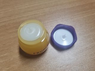 [후르디아] 올리브영 꿀과즙 립밤 2종 (블루베리/석류) — 5점을 준 리뷰어가 2022년 2월 올린 사용 사진