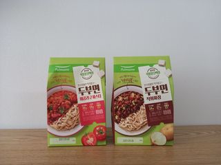 [풀무원] 식물성 저당질식 세트, 두부면 매콤라구파스타와 두부면 직화짜장 — 4점을 준 리뷰어가 2021년 4월 올린 사용 사진