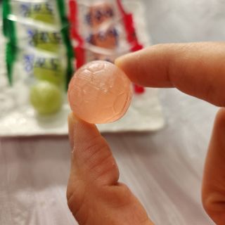 청포도캔디 복숭아캔디 — 5점을 준 리뷰어가 2022년 11월 올린 사용 사진