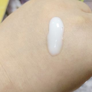 크라스나 밸런스 토너/글리밍 세럼 2종 세트 — 5점을 준 리뷰어가 2022년 6월 올린 사용 사진