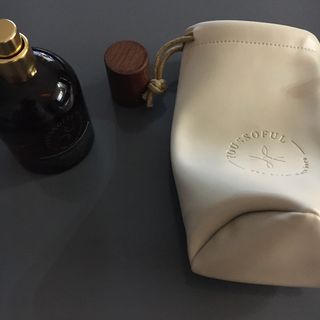 유쏘풀 익스프레 드 퍼퓸 50ml 4종  [세인트 모리츠] [베리섹시] [상탈 세콰이아] [엠포리아 코튼] 중 택 1 — 5점을 준 리뷰어가 2022년 3월 올린 사용 사진