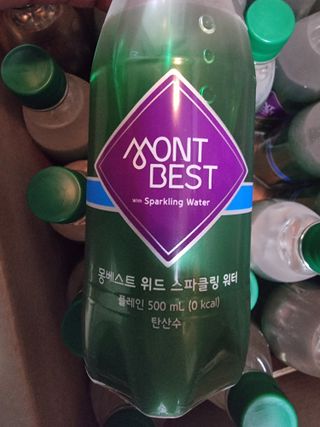 몽베스트 Montbest with Sparkling water Plain 20병 — 5점을 준 리뷰어가 2023년 1월 올린 사용 사진