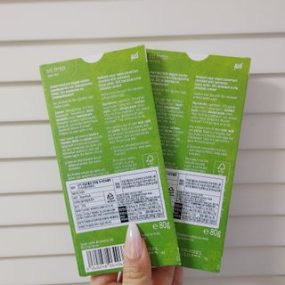 당류2g 자일리톨로 단맛을낸 슈카 퓨어비건 무설탕초콜릿 Xucker vegan 2개입 — 5점을 준 리뷰어가 2021년 4월 올린 사용 사진