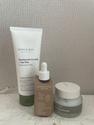 마리엔메이 센서티브 수딩 젤 크림 + 어성초 티트리 추출물 세럼 + 어성초 티트리 모공 클렌징 폼 — 5점을 준 리뷰어가 2021년 9월 올린 사용 사진