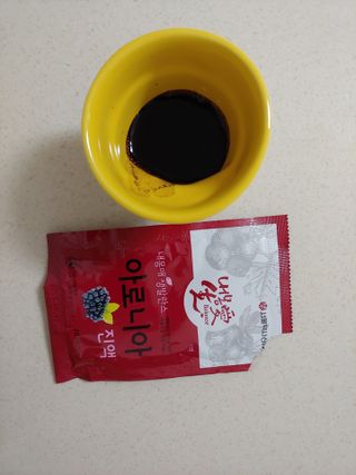 서울약사신협_내몸애생발란스아로니아_70ml x 30포 — 5점을 준 리뷰어가 2021년 6월 올린 사용 사진