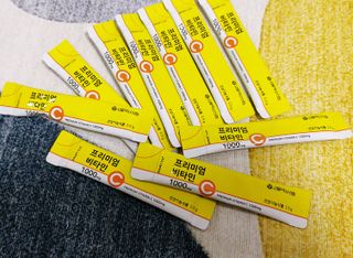 서울약사신협 프리미엄 비타민C 1,000mg_2.5g x 50포 — 5점을 준 리뷰어가 2021년 9월 올린 사용 사진