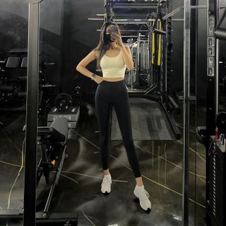 [딕시] 힙 플랙션 레깅스 HIP FLEXION Leggings — 5점을 준 리뷰어가 2022년 5월 올린 사용 사진