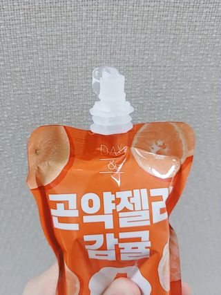 참앤들황토농원 10가지 맛, 입맛대로 스페셜하게~ 가볍게 한 포 땡! 곤약젤리 스페셜 패키지 130ml x 30포 — 5점을 준 리뷰어가 2022년 12월 올린 사용 사진