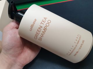 프리마인 더이상 뻣뻣하고 효과없는 탈모샴푸는 NO. 근본부터 케어하는 셀베이스 그린티샴푸(500ml) — 5점을 준 리뷰어가 2023년 5월 올린 사용 사진