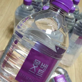 몽베스트 MONTBEST 1L 12입 — 5점을 준 리뷰어가 2022년 2월 올린 사용 사진