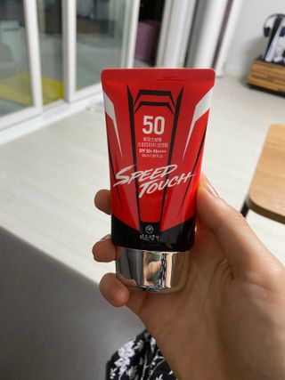 약손명가코스메틱 에오스보떼 스피드터치 선크림 50ml — 4점을 준 리뷰어가 2021년 8월 올린 사용 사진
