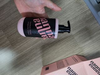 난나 살몬 스파이더 검버섯 미백 톤업 화이트닝 연어 앰플 크림 300ml 대용량 — 5점을 준 리뷰어가 2022년 8월 올린 사용 사진