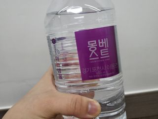 몽베스트 MONTBEST 1L 12입 — 5점을 준 리뷰어가 2022년 2월 올린 사용 사진