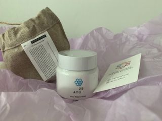 AYU25[아유트웬티파이브]다마스크로즈워터 베이스 천연 수분 촉촉 크림 — 5점을 준 리뷰어가 2021년 4월 올린 사용 사진