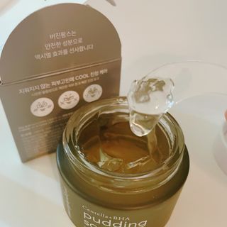 [NEW_버진팜스 푸딩수딩] 투명 푸딩젤이 선사하는 빠른 진정과 깨끗한 피부결 정돈 — 5점을 준 리뷰어가 2021년 10월 올린 사용 사진