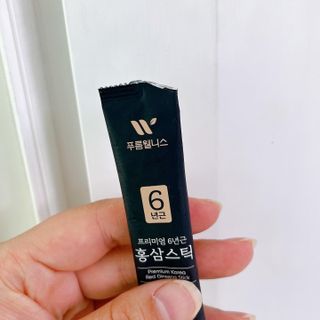 [푸름웰니스] 프리미엄 6년근 홍삼스틱 3mg x 100포 — 5점을 준 리뷰어가 2022년 4월 올린 사용 사진