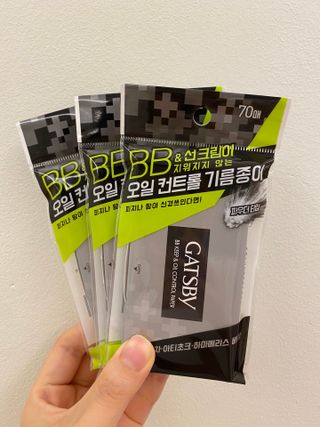 [갸스비] 메이크업은 그대로, 피지만 쏙 - BB킵 오일컨트롤 파우더 페이퍼 — 5점을 준 리뷰어가 2021년 8월 올린 사용 사진