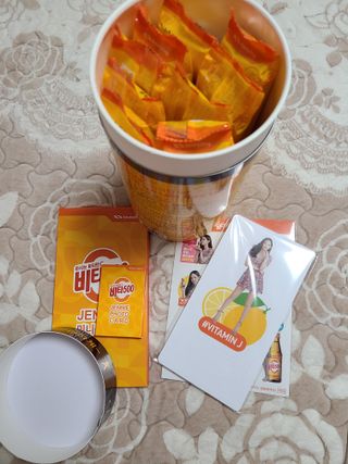 광동생활건강 [광동] 제니비타민C 비타500데일리스틱 180포+제니등신대+제니스티커 — 5점을 준 리뷰어가 2021년 12월 올린 사용 사진
