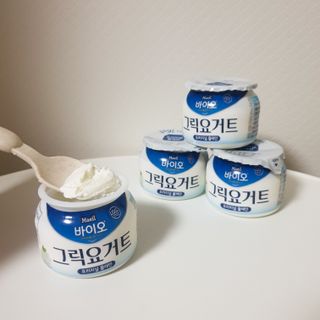 매일바이오 그릭요거트 오리지널 플레인 4개, 로스터리 커피믹스 4개 — 5점을 준 리뷰어가 2021년 12월 올린 사용 사진