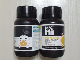 일동제약 마이니 마이니 지니키즈 유산균 츄어블, 멀티비타 set — 5점을 준 리뷰어가 2021년 3월 올린 사용 사진