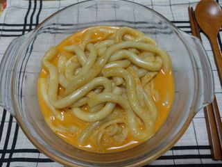 [푸딩팩토리] 로제누들떡볶이 500g / 까르보나라크림누들떡볶이 500g — 4.5점을 준 리뷰어가 2022년 8월 올린 사용 사진