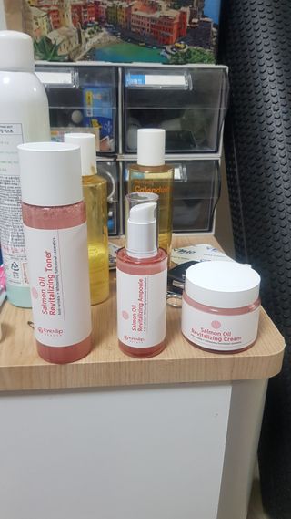 아이앤립 / EYENLIP 아이앤립 연어오일 리바이탈라이징 토너+앰플+크림 3종 세트 — 5점을 준 리뷰어가 2021년 7월 올린 사용 사진