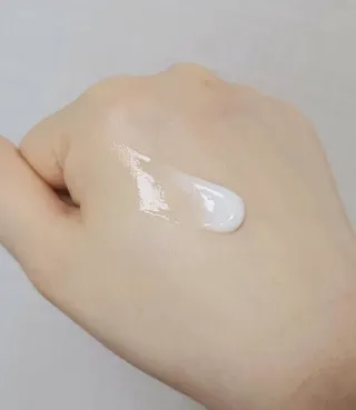 셀프 모이스처라이징 프로텍션 크림 셀프 모이스처라이징 프로텍션크림 — 4점을 준 리뷰어가 2022년 4월 올린 사용 사진