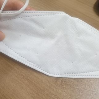케이파이 항균 마스크 [케이파이] 항균 마스크 60매입 (개별 포장) 숨쉬기 편하여, 야외에서 운동할 때 사용이 편합니다. — 5점을 준 리뷰어가 2022년 7월 올린 사용 사진