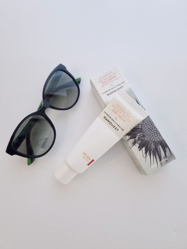 로우퀘스트 에키네시아 워터 릴리프 선크림 50ml 리뷰 사진