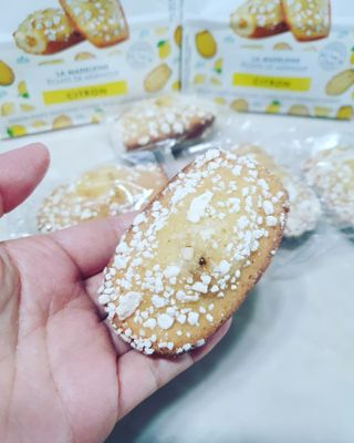 [메종콜리브리] 프랑스 마들렌 메종콜리브리 레몬 마들렌 2팩 — 3점을 준 리뷰어가 2021년 12월 올린 사용 사진