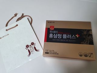 서울약사신협_투데이홍삼정플러스스틱_10g x 30포 — 5점을 준 리뷰어가 2021년 3월 올린 사용 사진