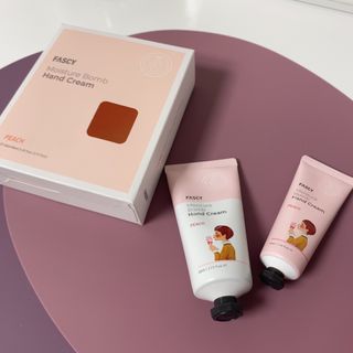 파시 FASCY 高保湿ハンドクリーム40ml+80ml セット — 5점을 준 리뷰어가 2021년 7월 올린 사용 사진