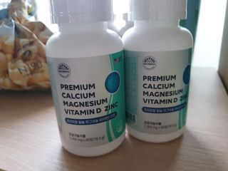 서울약사신협 네이처픽_칼슘마그네슘비타민D_1,305mg x 120캡슐 — 5점을 준 리뷰어가 2021년 9월 올린 사용 사진