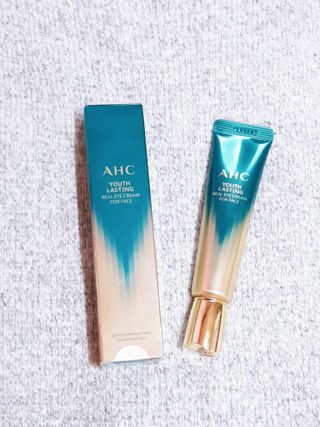 [NEW 탄력유턴 아이크림] AHC 유스 래스팅 리얼 아이크림 포 페이스 — 3.5점을 준 리뷰어가 2021년 3월 올린 사용 사진