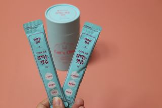 페페로니 잘 먹는 캣츄 - 원양선 참치 24개입 — 3점을 준 리뷰어가 2021년 8월 올린 사용 사진