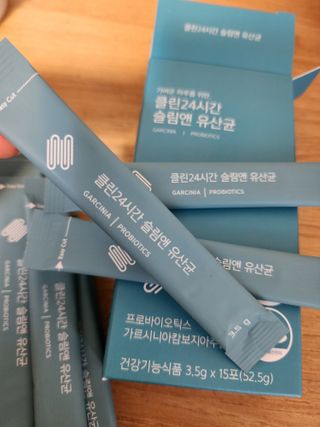클린24시간 슬림앤유산균 1박스 (3.5g X 15포) — 5점을 준 리뷰어가 2022년 10월 올린 사용 사진