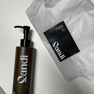 헤어플러스 콴디 플러피 클라우드 버블 팩 클렌저 — 4점을 준 리뷰어가 2021년 3월 올린 사용 사진